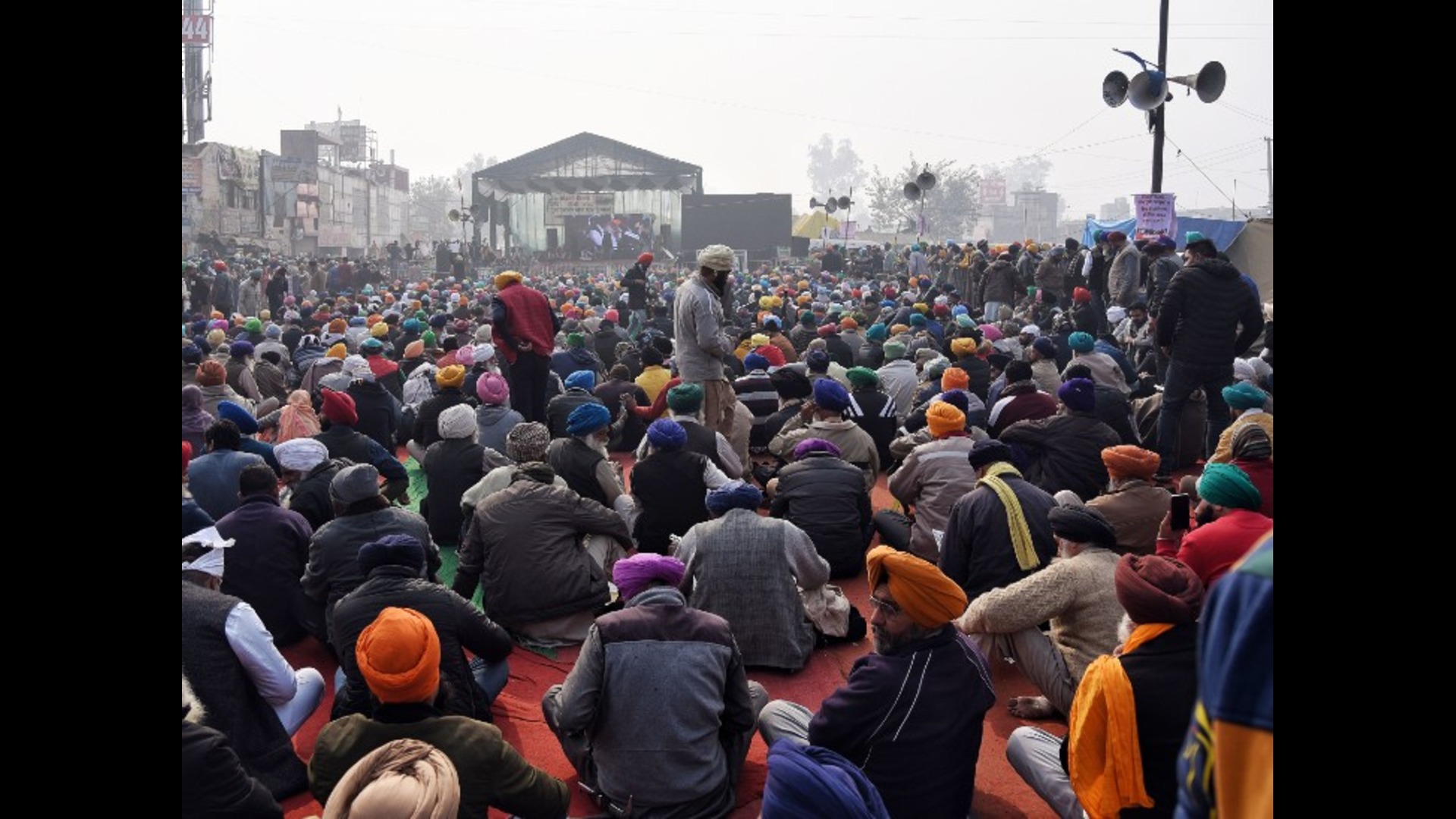 दो दिन के लिए स्थगित हुआ किसानों का दिल्ली कूच